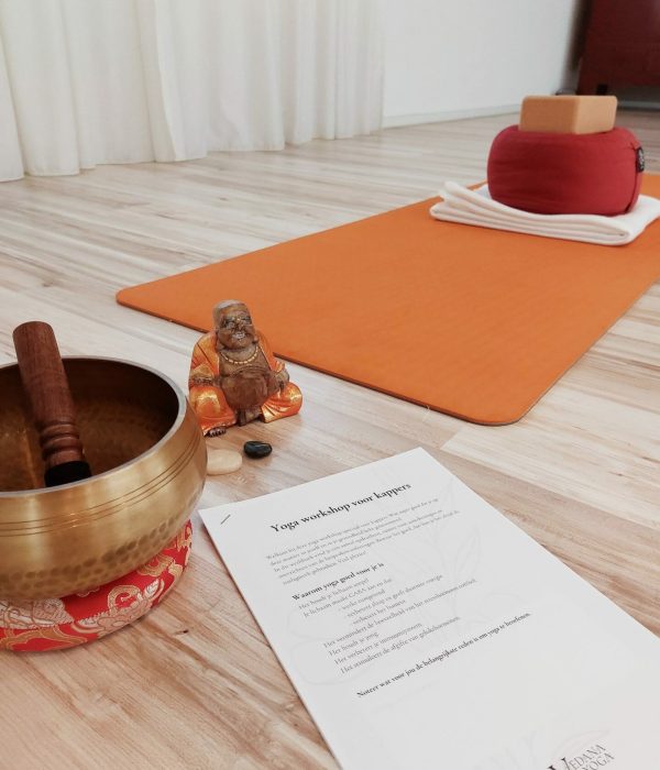 Online yoga workshop